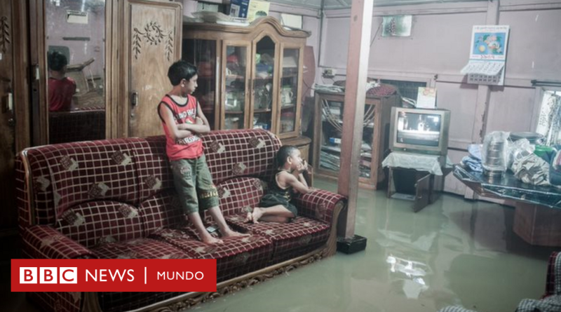 Las dramáticas fotos que documentan la devastación de una ciudad por el aumento del nivel del mar - BBC News Mundo