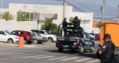 Vinculan a dos personas en San Juan del Río por mensajes