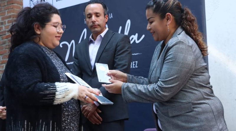 Entregan Medalla José Guadalupe Ramírez a estudiantes de la UAQ