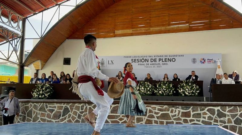 Declaran Patrimonio Cultural al concurso de Huapango