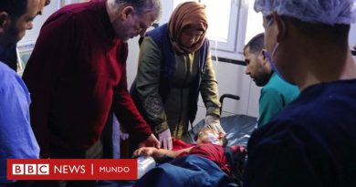 "En cuanto el niño me miró, empecé a llorar": el duro testimonio de un médico que atiende a las víctimas del terremoto en Siria - BBC News Mundo