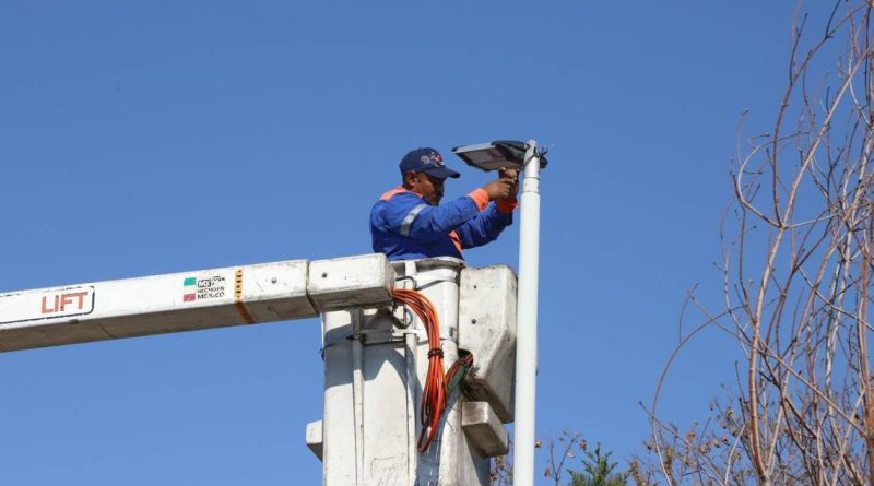 Reparan luminarias en las delegaciones de la capital queretana