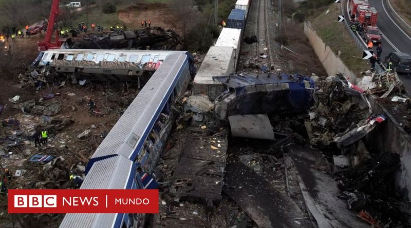 Al menos 57 muertos en un choque de trenes en el norte de Grecia - BBC News Mundo