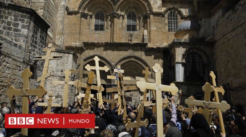 Cómo la Basílica del Santo Sepulcro de Jerusalén terminó en manos de 3 confesiones cristianas y los retos que impone el Status Quo que la rige - BBC News Mundo