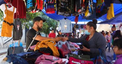 Tianguis de la Griega, el paraíso de la venta de segunda mano