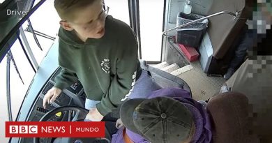 El niño que evitó una tragedia al tomar el control de su autobús escolar tras el desmayo de la conductora - BBC News Mundo