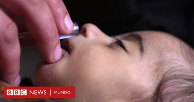 "No podemos hacer nada más que ver a los bebés morir": los desgarradores relatos que reflejan el colapso de los hospitales en Afganistán - BBC News Mundo