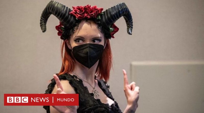 "Satanás representa a los que piensan diferente": Satanic Temple, la "religión" que busca contrarrestar la influencia de grupos religiosos en EE.UU. - BBC News Mundo