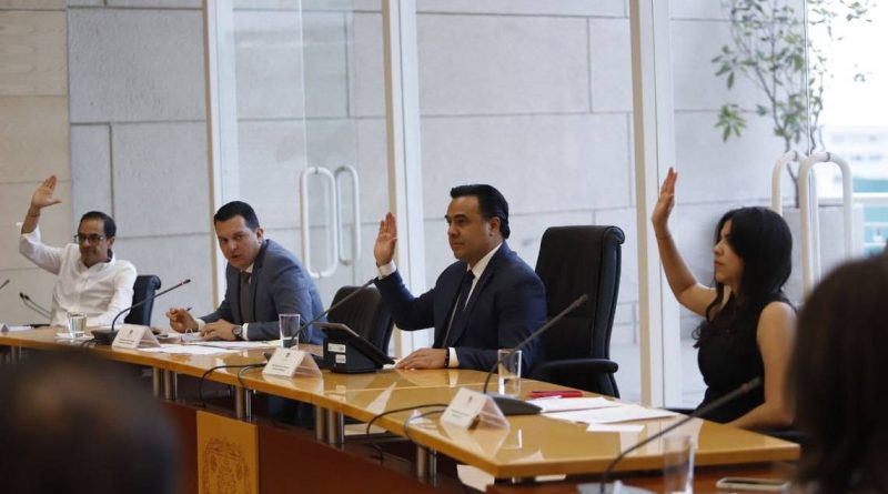 Sesionan en Cabildo autorización de pago en favor de la CEA