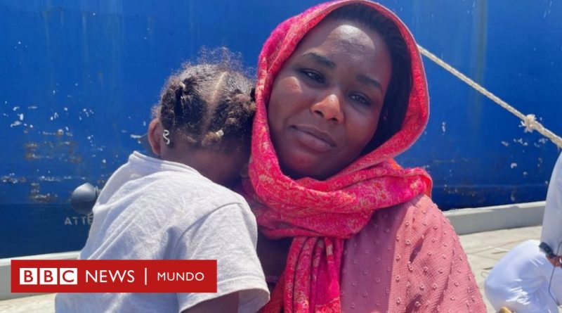 "¡Ayuden a salir a mi familia!": la desesperación y el caos en el principal puerto de Sudán por un conflicto que ya ha dejado más de 500 muertos - BBC News Mundo