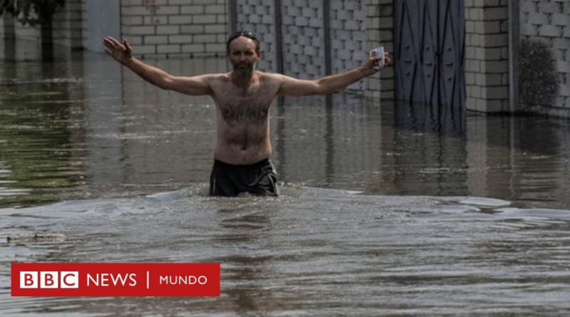 "Está llegando más y más agua cada hora que pasa": las personas que huyen de las inundaciones provocadas por la destrucción de una represa en Ucrania - BBC News Mundo