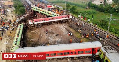 "Mi madre estuvo desaparecida, después me pasaron una foto de su cuerpo": trágico accidente de trenes deja cerca de 300 muertos en India - BBC News Mundo