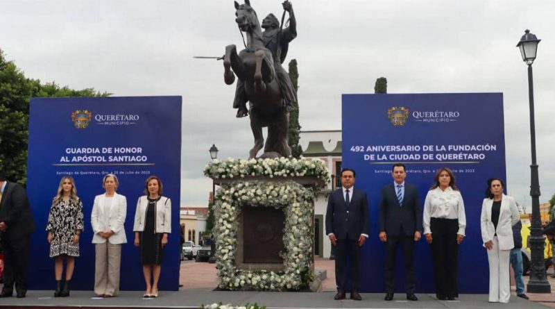 Encabeza Nava guardia de honor a Santiago Apóstol