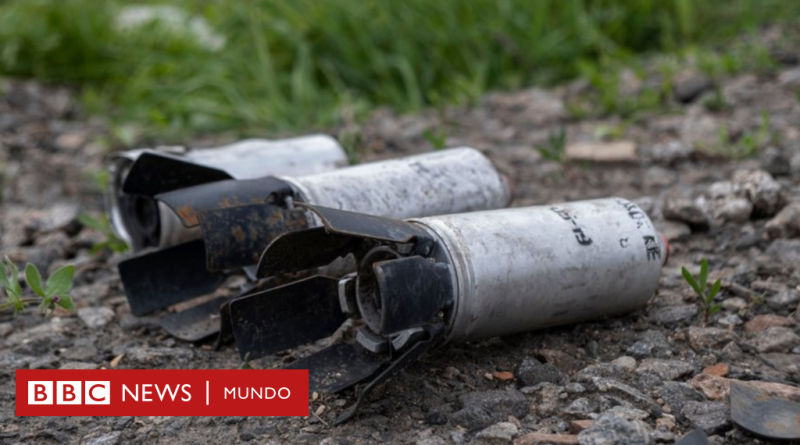 Guerra en Ucrania: cómo funcionan las mortíferas bombas de racimo, prohibidas en más de 100 países y que EE.UU. enviará a Kyiv como ayuda militar - BBC News Mundo