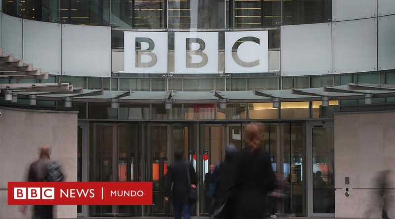 La BBC suspende a un presentador tras acusaciones de que le pagó a un adolescente por fotografías sexualmente explícitas - BBC News Mundo