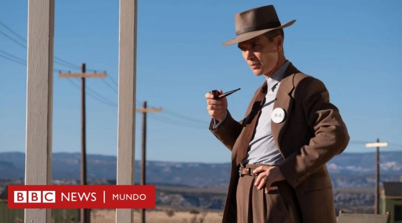 "Oppenheimer": una película "magnífica" sobre el trágico genio que ayudó a inventar la bomba atómica, según la crítica de la BBC  - BBC News Mundo