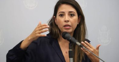 Daniela Salgado concluirá informes de actividades