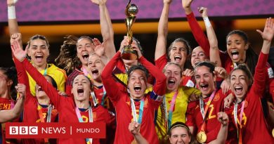 España campeona del Mundial: "la Roja" vence a Inglaterra y se corona en las 3 categorías del fútbol femenino - BBC News Mundo