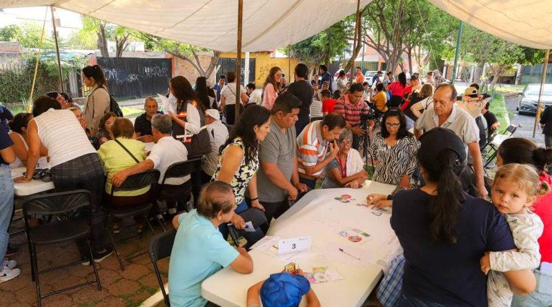 Participan capitalinos  en diseño de parque 