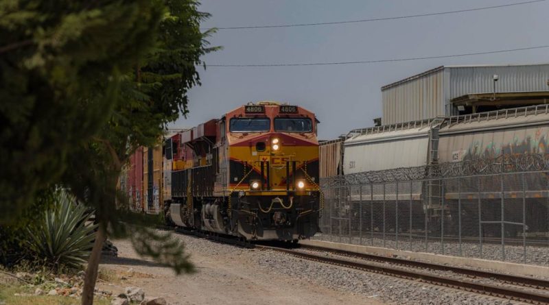 Estudios del tren México-Querétaro estarán en abril