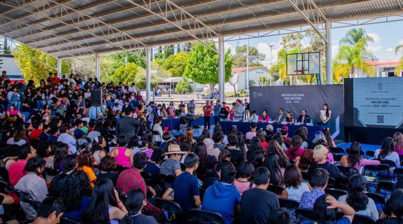 Aspirantes llevan sus propuestas a las facultades