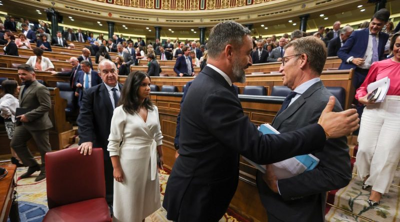 Feijóo choca con la mayoría del Congreso frente al cierre de filas de los suyos