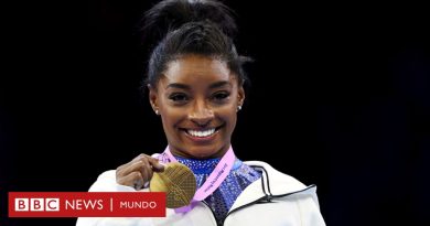 Simone Biles se convierte en la gimnasta más premiada de la historia al sumar 34 medallas - BBC News Mundo