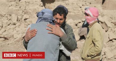 Terremoto en Afganistán: las imágenes de la destrucción que dejó el poderoso sismo en la provincia de Herat - BBC News Mundo