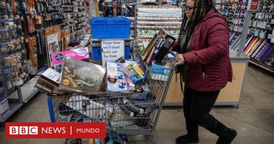 A qué se debe el "desenfrenado" nivel de consumo actual en EE.UU. y por qué desconcierta a los economistas - BBC News Mundo