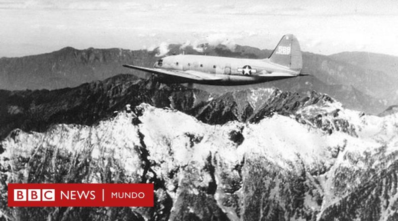 La peligrosa ruta por el Himalaya en la que se estrellaron 600 aviones militares de EE.UU. durante la Segunda Guerra Mundial - BBC News Mundo