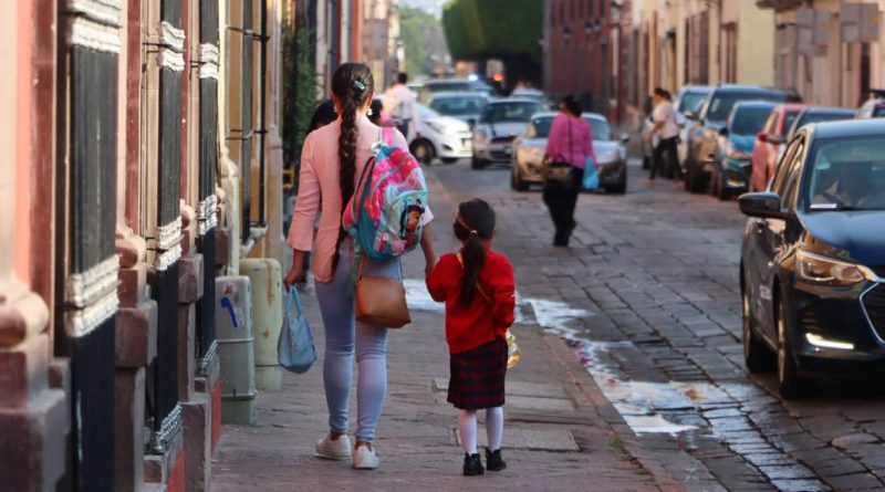 Cierran escuelas, inician vacaciones