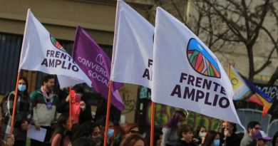 O inventamos o erramos: los desafíos del Frente Amplio