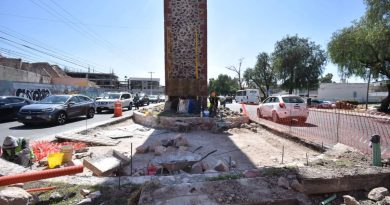 Trabajan en dos nuevos retornos en Calzada de los Arcos