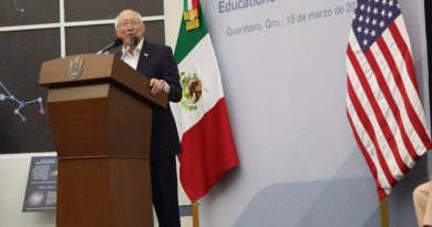 Vienen de EU 70% de armas de los cárteles: Ken Salazar