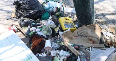 Llaman a no tirar basura en los drenes