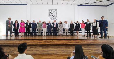 Rinden protesta directores de Bachilleres y Facultades de la UAQ