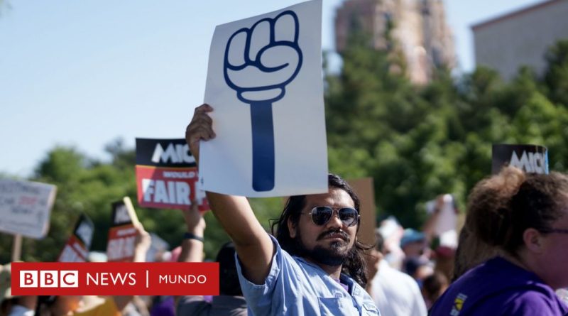 Disney: los trabajadores que se ven obligados a vivir en autos o moteles - BBC News Mundo