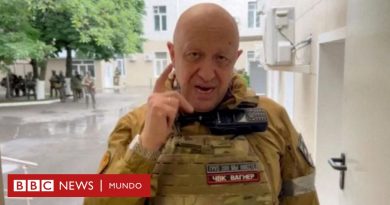 Grupo Wagner: cómo Rusia controla los remanentes de grupo mercenario tras el motín contra Putin y la muerte de Prigozhin hace un año - BBC News Mundo