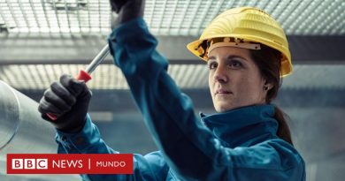 Por qué Grecia dio luz verde a la semana laboral de 6 días (a diferencia de la tendencia mundial) - BBC News Mundo