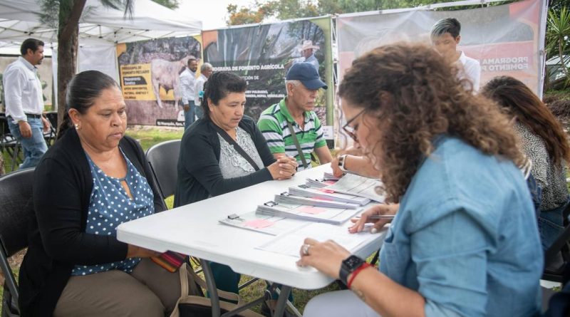 Benefician a productores del campo de El Marqués