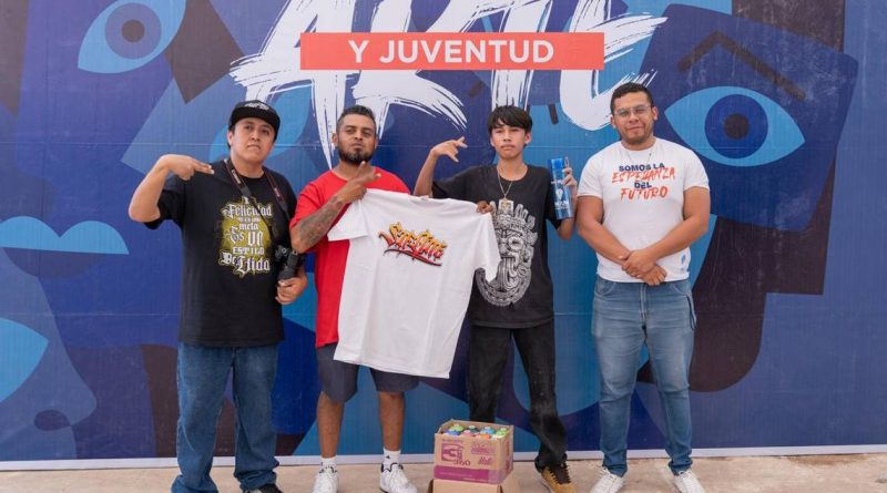 Jóvenes de El Marqués participan en "Arte y Juventud"