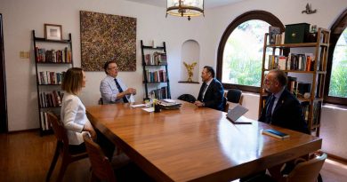 Ratifica Kuri compromiso con Marcelo Ebrard