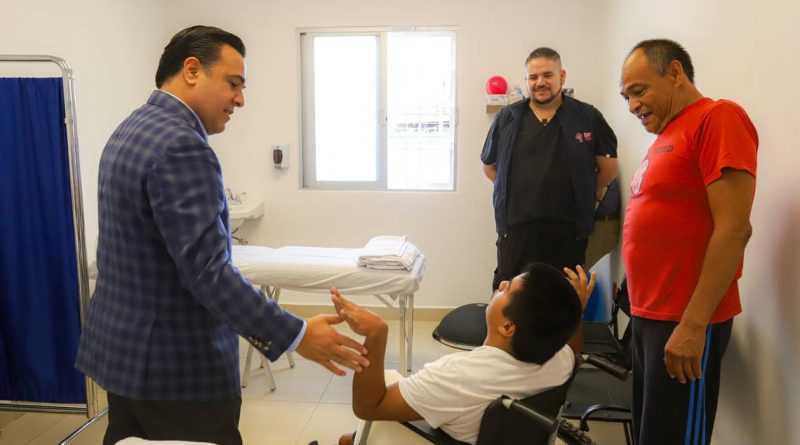 Visita Nava el Centro Integral Médico Contigo “Nzaki"