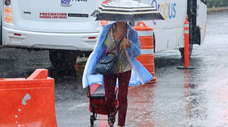 Advierten de trombas durante tarde y noche, en Querétaro