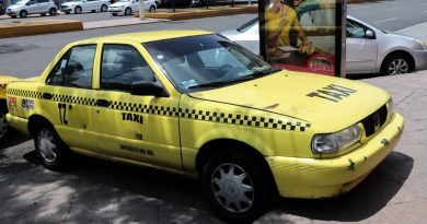 Usuarios, hartos de taxis chatarra