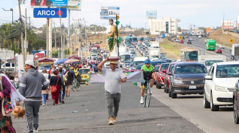 Camina con San Judas a cuestas