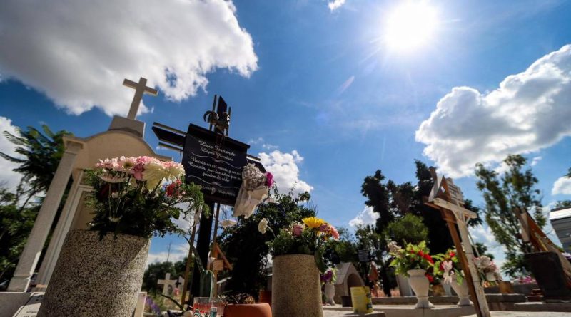 Panteones de Querétaro abrirán sus puertas por Día de Muertos