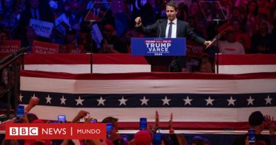 Trump - Puerto Rico | La furia por el comediante que durante un evento del expresidente llamó a Puerto Rico “isla de basura” y se burló de los latinos - BBC News Mundo