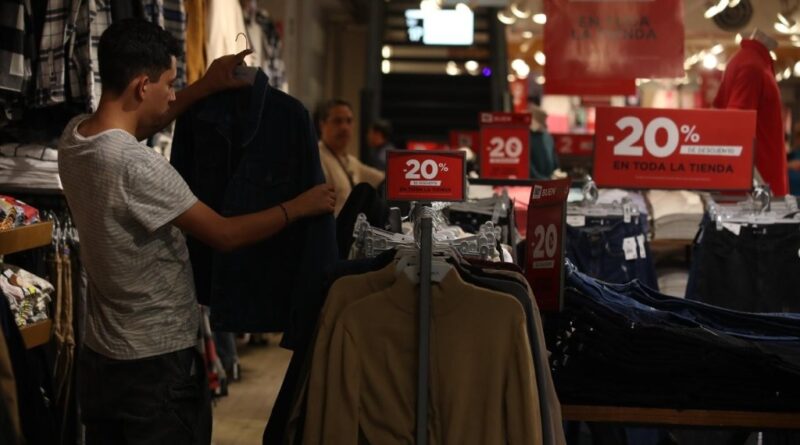 El Buen Fin, quincena y feriado coinciden con fiebre consumista este domingo