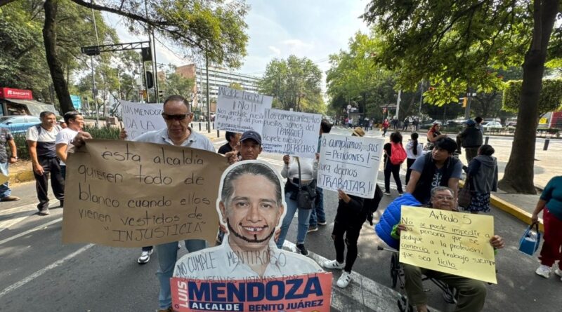 Protestan comerciantes por privatización del Parque de los Venados